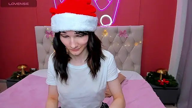 Snapshot of Lili_flowerr chatting on 01-02-25, 03:29 Lili flowerr online show from 01-02-25, 03:29