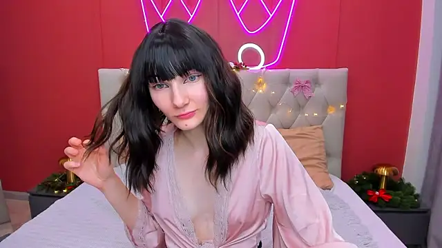 Snapshot of Lili_flowerr chatting on 01-07-25, 02:10 Lili flowerr online show from 01-07-25, 02:10