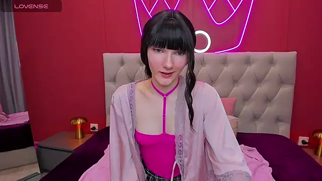 Snapshot of Lili_flowerr chatting on 03-07-25, 10:13 Lili flowerr online show from 03-07-25, 10:13