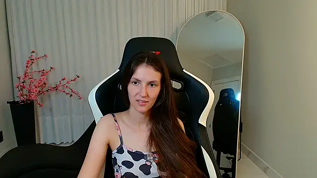 upssnowy online show from 11-16-25, 02:06