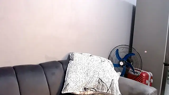 LongPussyLipsxx online show from 10-12-25, 08:52