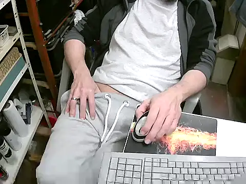 Snapshot of MF-Deutschland chatting on 03-17-25, 05:16 MF-Deutschland online show from 03-17-25, 05:16