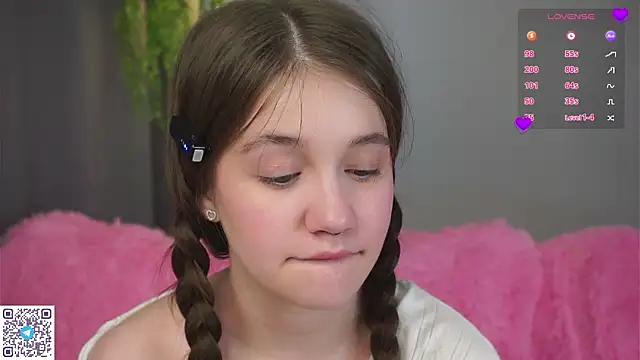 AmiLewis online show from 03-06-25, 07:14