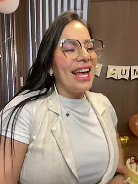 Miah gomez  online show from 01-30-25, 07:04