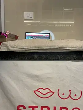 Snapshot of Miss__Malaika chatting on 03-17-25, 01:08 Miss Malaika online show from 03-17-25, 01:08