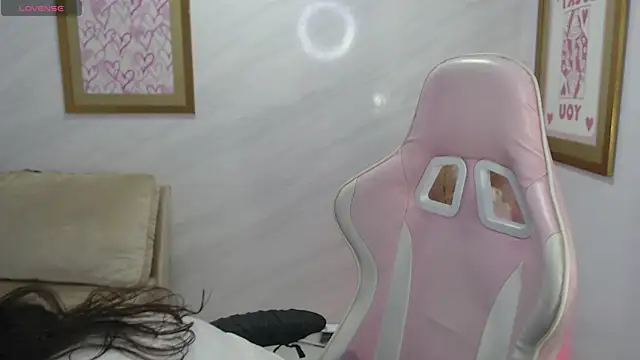 Snapshot of _mila_sweet_v chatting on 01-29-25, 07:43 mila sweet v online show from 01-29-25, 07:43