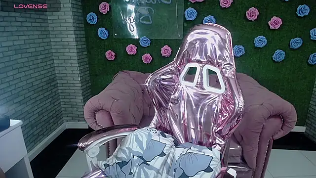 Snapshot of _mila_sweet_v chatting on 03-04-25, 03:11 mila sweet v online show from 03-04-25, 03:11