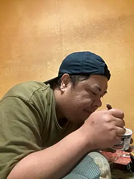 Snapshot of punk0805 chatting on 10-07-25, 04:48 punk0805 online show from 10-07-25, 04:48