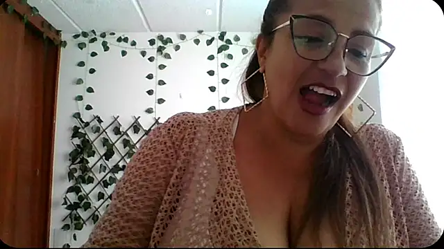 RossanaLionheart online show from 10-20-25, 08:42