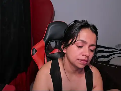 Snapshot of cory_rose chatting on 03-10-26, 01:54 cory rose online show from 03-10-26, 01:54