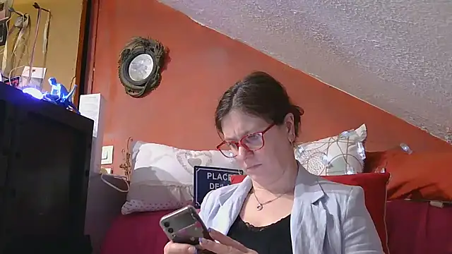 Snapshot of lanax chatting on 03-20-25, 01:15 lanax online show from 03-20-25, 01:15