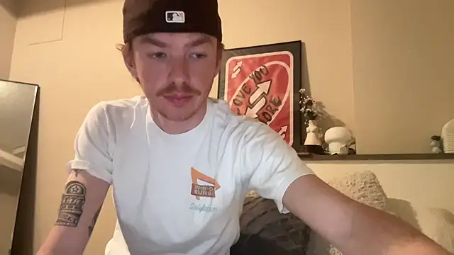 younghungginger online show from 03-03-25, 02:47