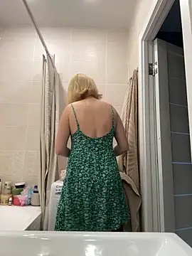 Yourdirtybitch online show from 09-24-25, 07:44