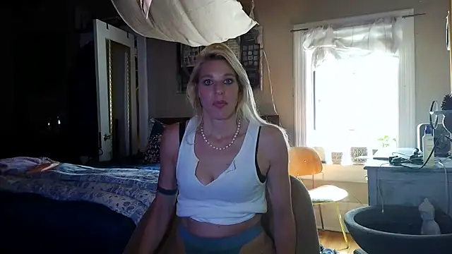 Glamazonx online show from 05-31-26, 04:36