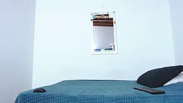 Snapshot of Trix_fiore_oficial chatting on 02-20-25, 02:29 Trix fiore oficial online show from 02-20-25, 02:29