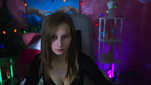 Snapshot of EllaHorton chatting on 01-03-25, 08:32 EllaHorton online show from 01-03-25, 08:32