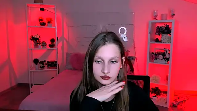 Snapshot of EllaHorton chatting on 01-29-25, 03:47 EllaHorton online show from 01-29-25, 03:47