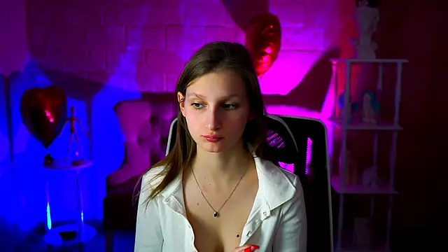 Snapshot of EllaHorton chatting on 03-03-25, 12:16 EllaHorton online show from 03-03-25, 12:16