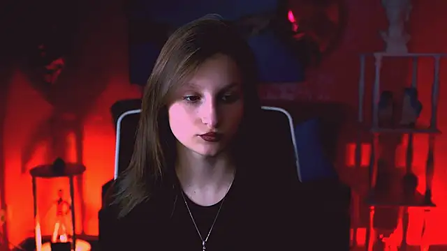 Snapshot of EllaHorton chatting on 03-21-25, 12:28 EllaHorton online show from 03-21-25, 12:28