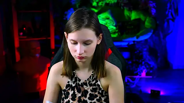 Snapshot of EllaHorton chatting on 02-05-26, 12:54 EllaHorton online show from 02-05-26, 12:54