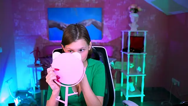 EllaHorton online show from 06-11-26, 02:04