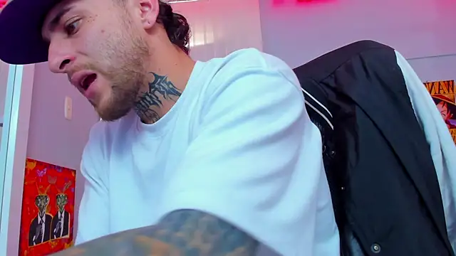 Drako Lamar online show from 03-21-25, 03:57