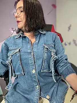 Snapshot of PaulinaSanders_X chatting on 12-15-24, 02:48 PaulinaSanders X online show from 12-15-24, 02:48