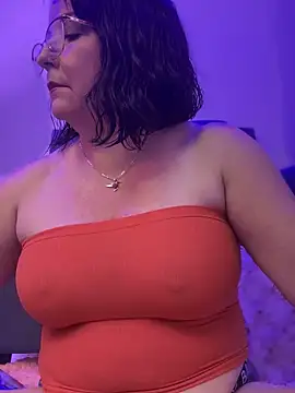 Snapshot of PaulinaSanders_X chatting on 02-04-25, 06:49 PaulinaSanders X online show from 02-04-25, 06:49