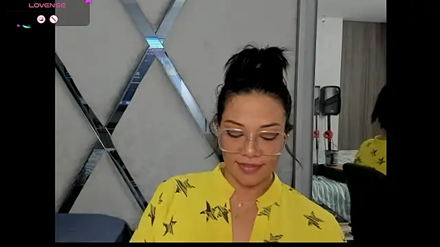 paula daniela1 online show from 12-09-24, 08:33