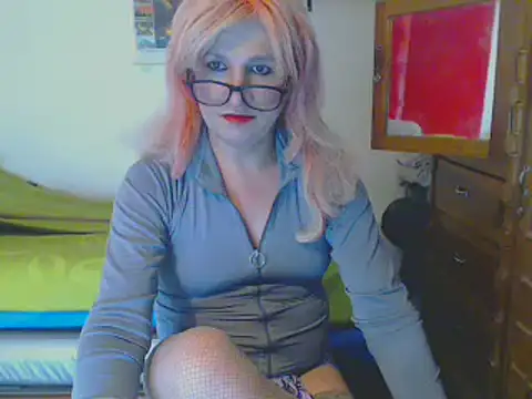 LorenJade online show from 02-07-25, 07:18
