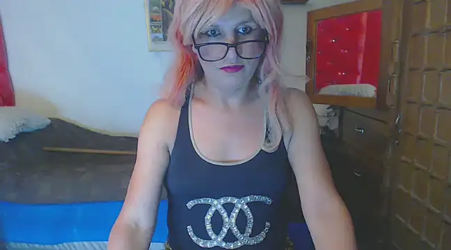 LorenJade online show from 02-14-25, 07:07