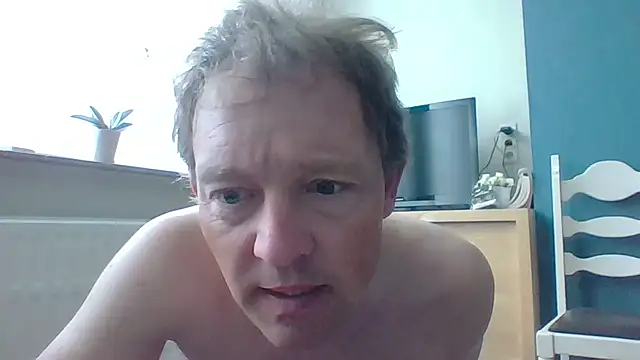 Snapshot of bertolini chatting on 05-02-26, 07:02 bertolini online show from 05-02-26, 07:02
