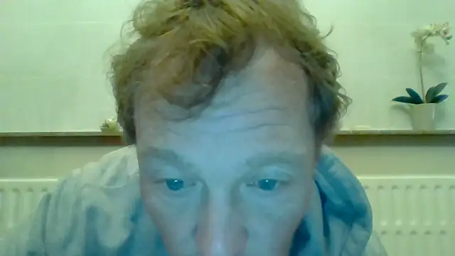 Snapshot of bertolini chatting on 05-04-26, 09:22 bertolini online show from 05-04-26, 09:22