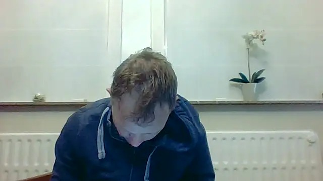 Snapshot of bertolini chatting on 05-19-26, 08:59 bertolini online show from 05-19-26, 08:59