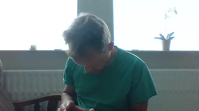 Snapshot of bertolini chatting on 06-05-26, 07:25 bertolini online show from 06-05-26, 07:25