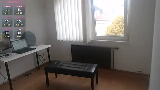 Vanda76 online show from 10-13-25, 11:54