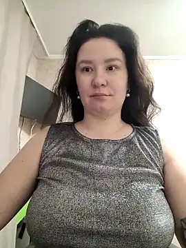 Snapshot of AlexaLexie chatting on 12-23-25, 06:11 AlexaLexie online show from 12-23-25, 06:11