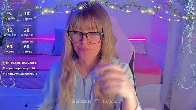 estivalae online show from 12-16-24, 10:34