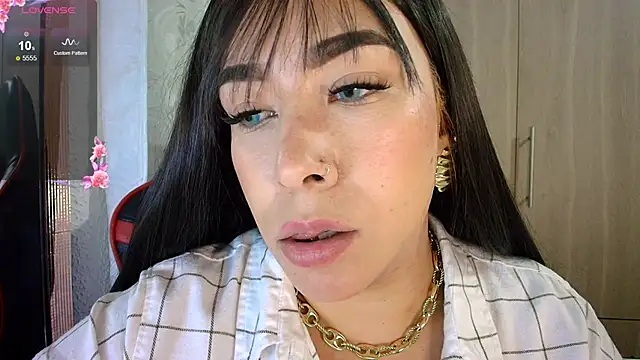 leahtemptation3 online show from 05-15-26, 10:50