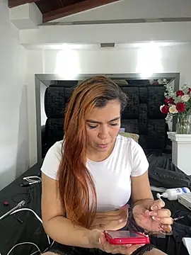 Snapshot of Arianna_Jones1 chatting on 05-18-26, 08:36 Arianna Jones1 online show from 05-18-26, 08:36