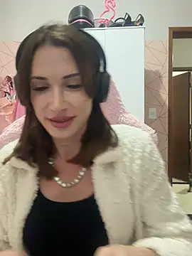 Snapshot of Irresistible24 chatting on 07-05-26, 10:39 Irresistible24 online show from 07-05-26, 10:39