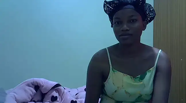 prettychoco1 online show from 12-21-24, 05:47