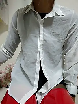 Snapshot of dmmsuzu95 chatting on 09-15-25, 03:50 dmmsuzu95 online show from 09-15-25, 03:50