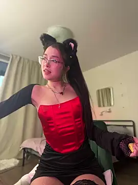 Evangeline Lawrence  online show from 12-08-24, 12:52