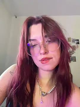 Snapshot of Evangeline_Lawrence_ chatting on 07-17-26, 04:34 Evangeline Lawrence online show from 07-17-26, 04:34