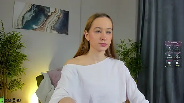 Sweett Monica online show from 11-23-25, 01:05