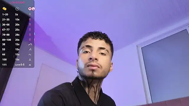 JuanCamiilo 66 online show from 11-08-25, 09:02