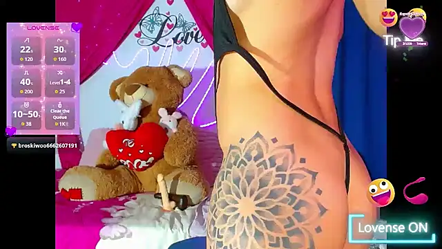 Snapshot of natashakissess chatting on 05-31-26, 03:52 natashakissess online show from 05-31-26, 03:52