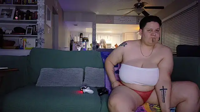 honeeyyy pot online show from 12-13-24, 03:27