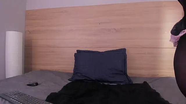 bulma bambina  online show from 03-12-26, 08:26